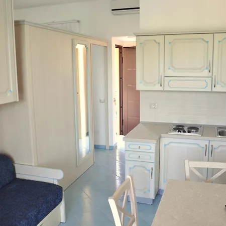 Village Aparthotel 3*