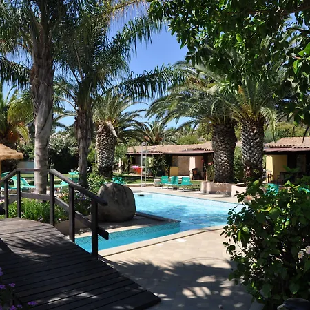Village Aparthotel