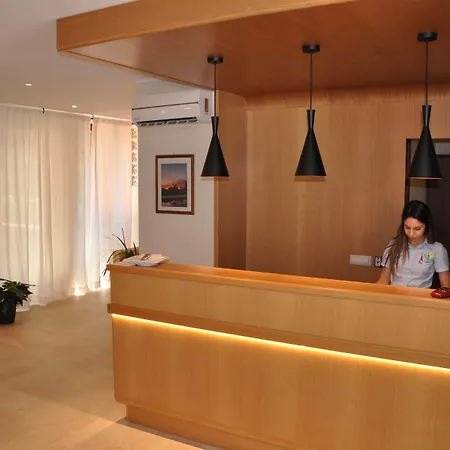 Village Aparthotel