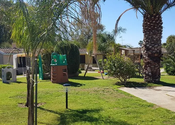 Village Aparthotel 3*