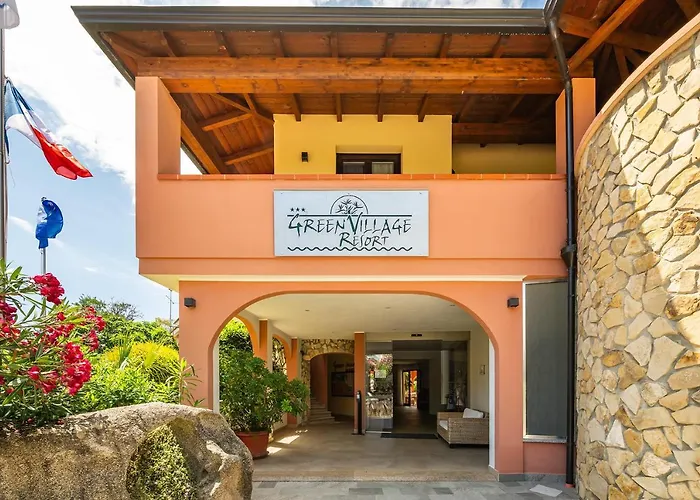 Aparthotel Village 3*