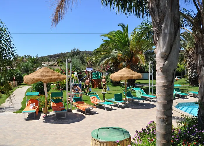 Village Aparthotel 3*