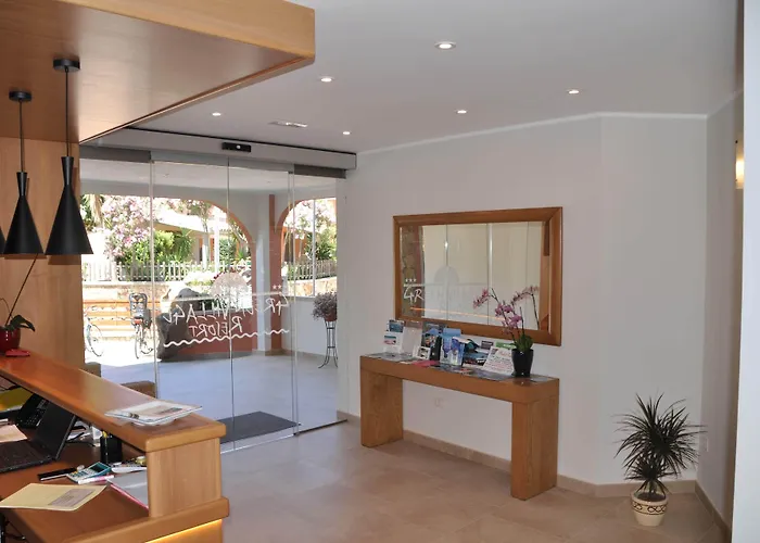 Apartmanhotel Village 3*